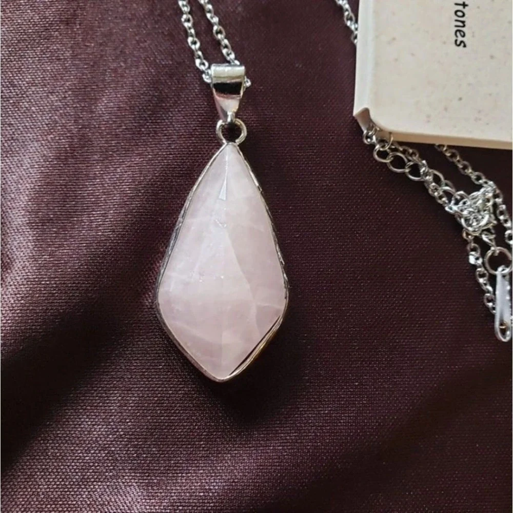 Rose Quartz Stone Teardrop‎ Pendant Necklace - 18 inch SS Chain 1 1/8 inches NWT